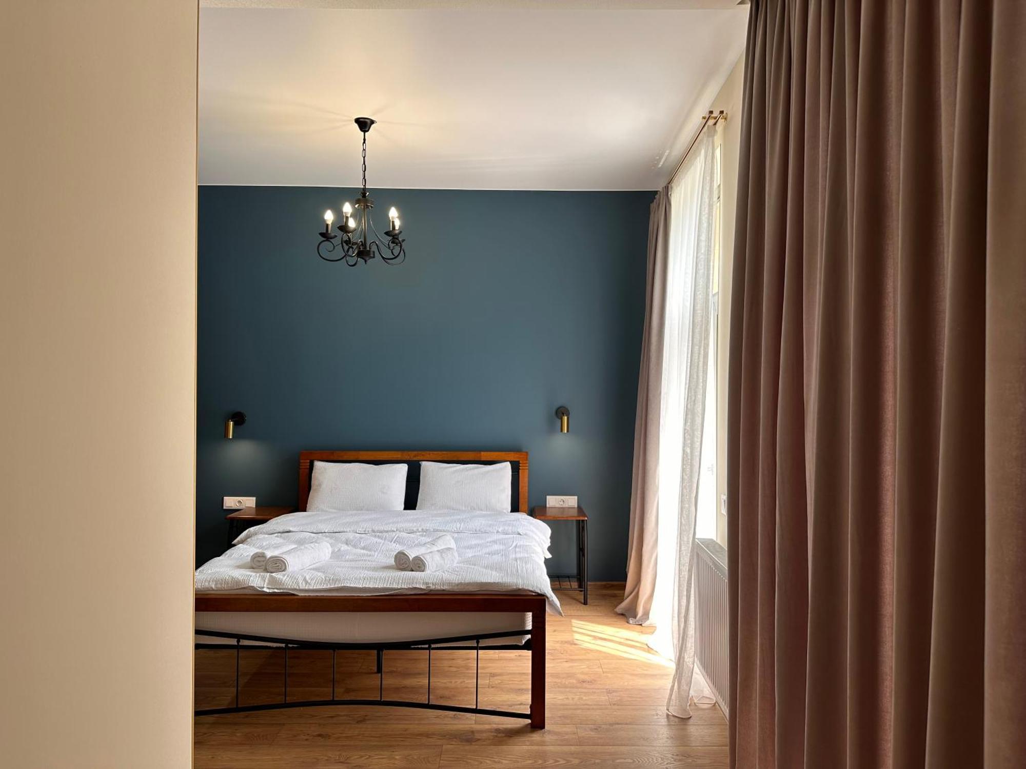 Hotel Mountime Kazbegi ภายนอก รูปภาพ