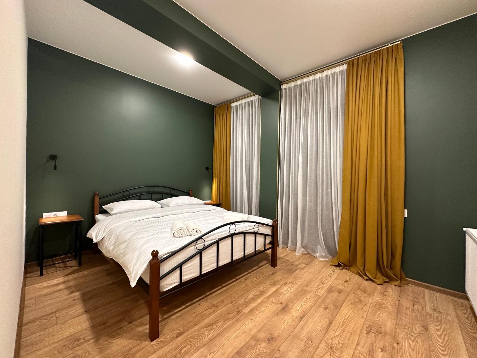 Hotel Mountime Kazbegi ภายนอก รูปภาพ
